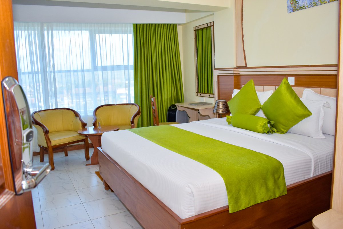 empolos's tweet photo. Our Family/ Double Deluxe Room making an Appearance!
Reserve it for those guests who need Exclusive rooms!

#empoloshotel
#executiverooms https://t.co/E7pFPOdu9z