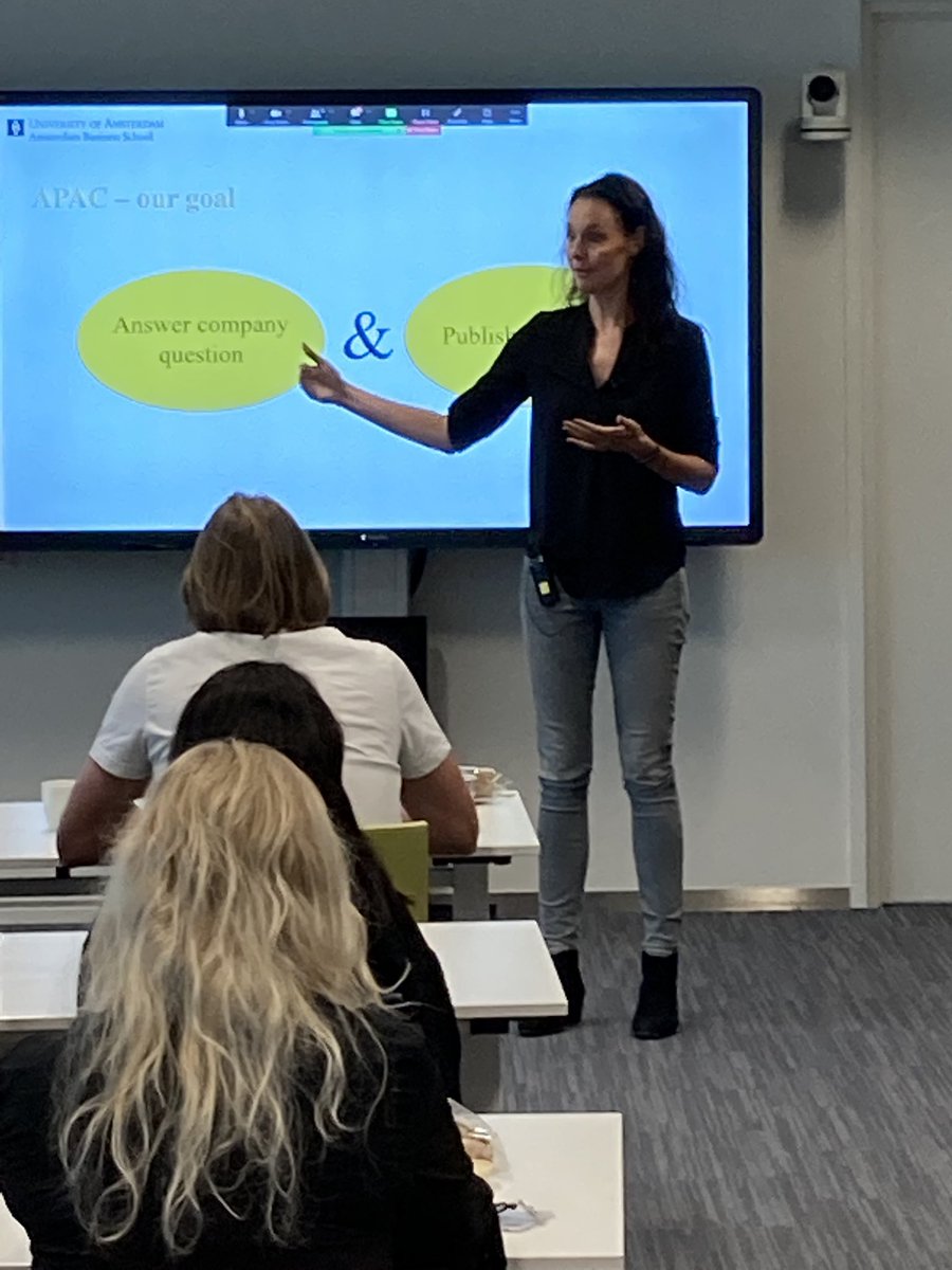 Last week´s research seminar featured our own <a href="/corineboon/">Corine Boon</a> who introduced the Amsterdam People Analytics Centre (APAC) outlining research and cooperation opportunities. For more info please see here: abs.uva.nl/content/sectio…