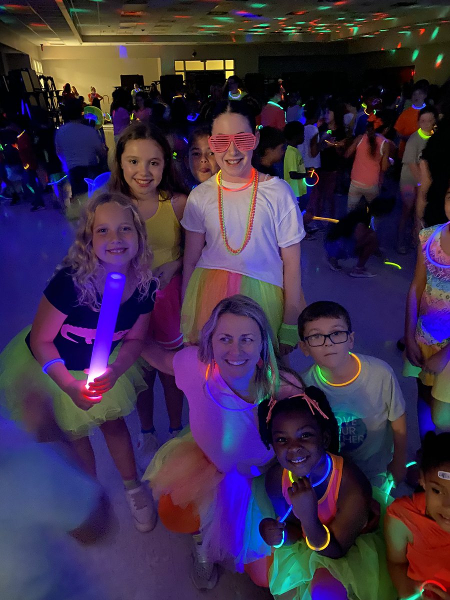 APGillham's tweet photo. Our Gators had so much fun at our Neon Glow Dance party this week! They are really working to help us meet our fundraising goal! https://t.co/sNShPnJPnN