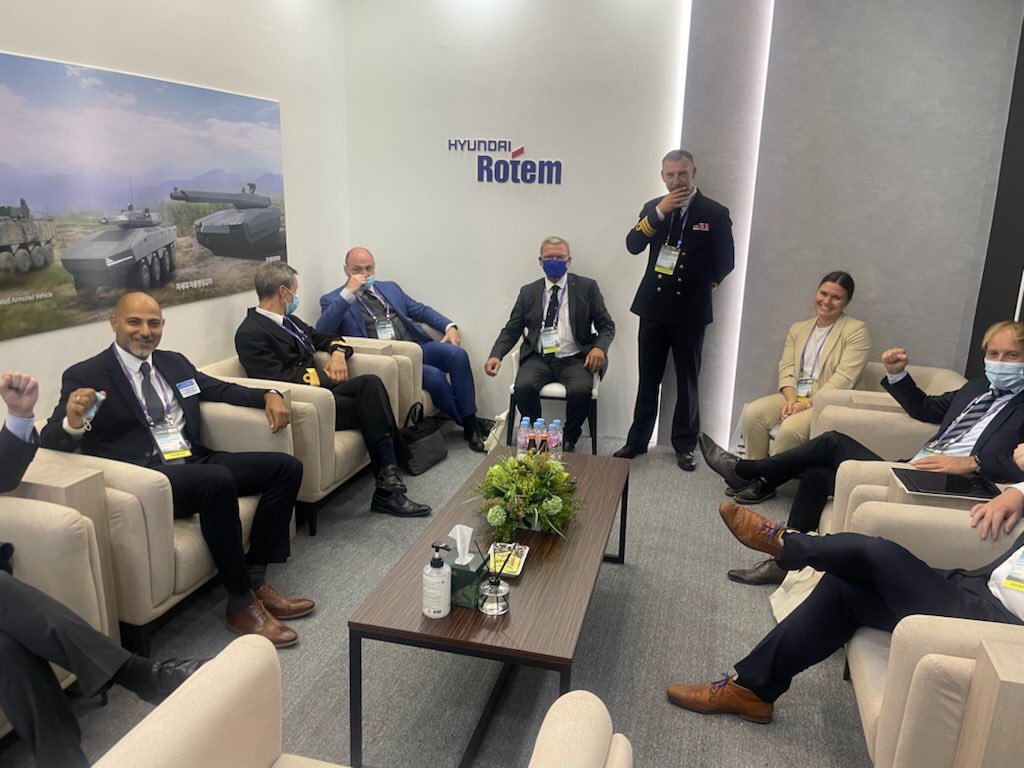 DKAMBinKorea's tweet photo. Welcomed the Danish Defense Delegation for the 6th 🇰🇷🇩🇰Defense Joint Committe Meeting. Fruitful dialog today ongoing at Defense EXPO Korea 2022 #JCM @DanskIndustri @Forsvarsmin @DanishMFA @thetradecouncil  @Erhvervs_min https://t.co/G3XaDpaHHX
