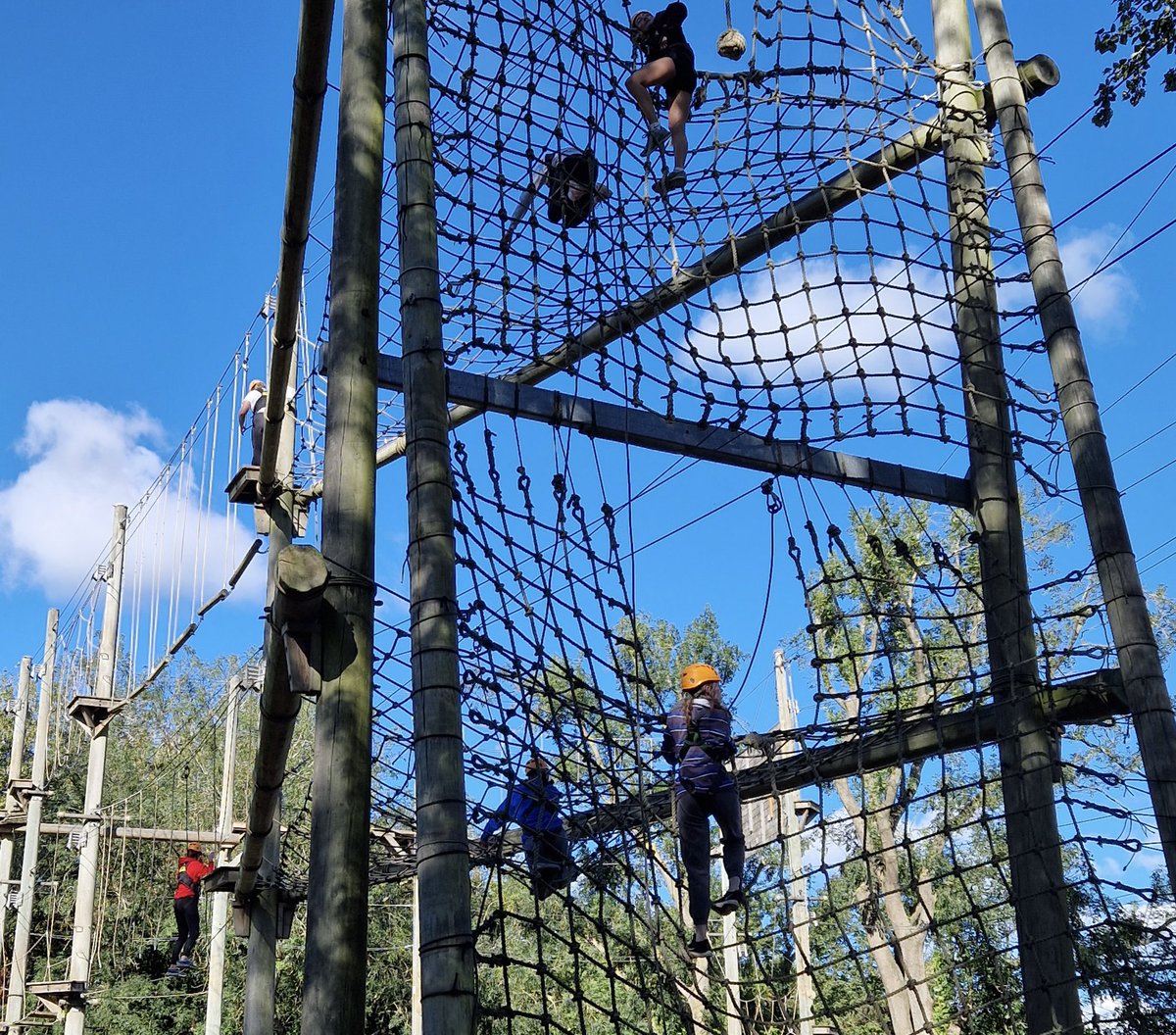 STAHSSixthForm's tweet photo. Year 12 enjoyed an action packed start to the year with a trip to @willenlake where they enjoyed paddleboarding, treetop climbing and the inflatable obstacle course #STAHSSixth https://t.co/J03nnh4ucm