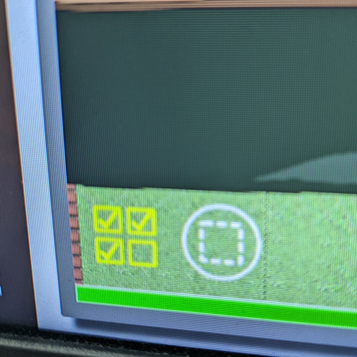 veg_plotter's tweet photo. If you want to select and move multiple items at once in your https://t.co/oLJJem0rBP vegetable garden plan. Just hit the multiselect icon (shown yellow here) then select all the items you need to move #gardenplanning #vegplotter #allotmentlife #vegetablegarden https://t.co/G0Zi2qjrFC