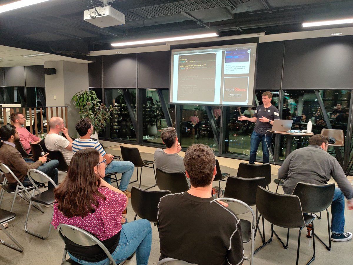 MelbourneCSS's tweet photo. Our own Chris Lienert talking about "What's New in CSS?" There are so many, so he picked three! https://t.co/N8fMPRwuPx