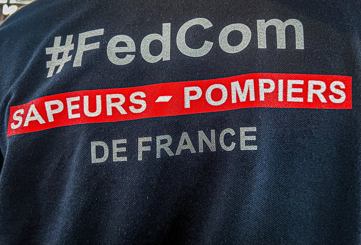 J1 au @cnspf2022 avec la team #FedCom sur le stand des <a href="/PompiersFR/">Pompiers de France</a>