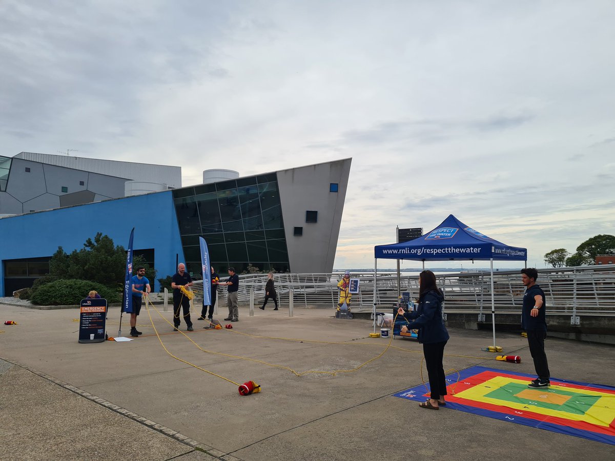 KatyDukeShark's tweet photo. The Crew @TheDeepHull very much enjoyed #lifeline training yesterday with the fantastic team from the @RNLI Really important messages and training #RespectTheWater #SaveAMate Excited to progress some opportunities for public engagement. Let's spread the message! https://t.co/GAe9A7vG8y