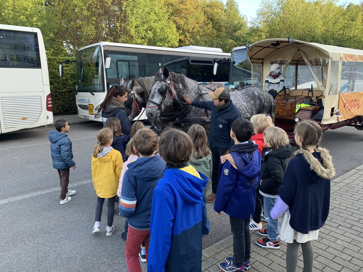 LfjmPrimaire's tweet photo. | Semaine de la #Mobilité |-J4
Les Eco-délégués du @LfjmPrimaire ont participé à une animation proposée par #Hyppy à travers 3 ateliers sur la #Mobilité et la #Biodiversité, l’occasion d’échanger et de développer de nouvelles compétences-#CitoyensEngagés -@aefeinfo -@BruxellesEnv https://t.co/YZjqT4s7jP