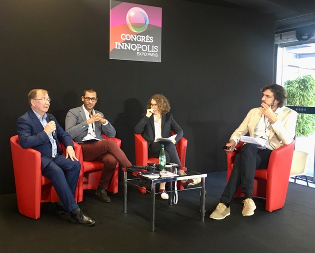 Villes_Internet's tweet photo. Au salon @InnopolisExpo, @PascalHureau, de @Montrouge92 pointe 4 axes sur la maturité numérique d'une collectivité. Une infrastructure résiliente, au service des citoyens, avec une capacité d'être flexible face à l'imprévu, rester ouvert sur l'extérieur et agir en réseau. https://t.co/ch8wZAjdP8