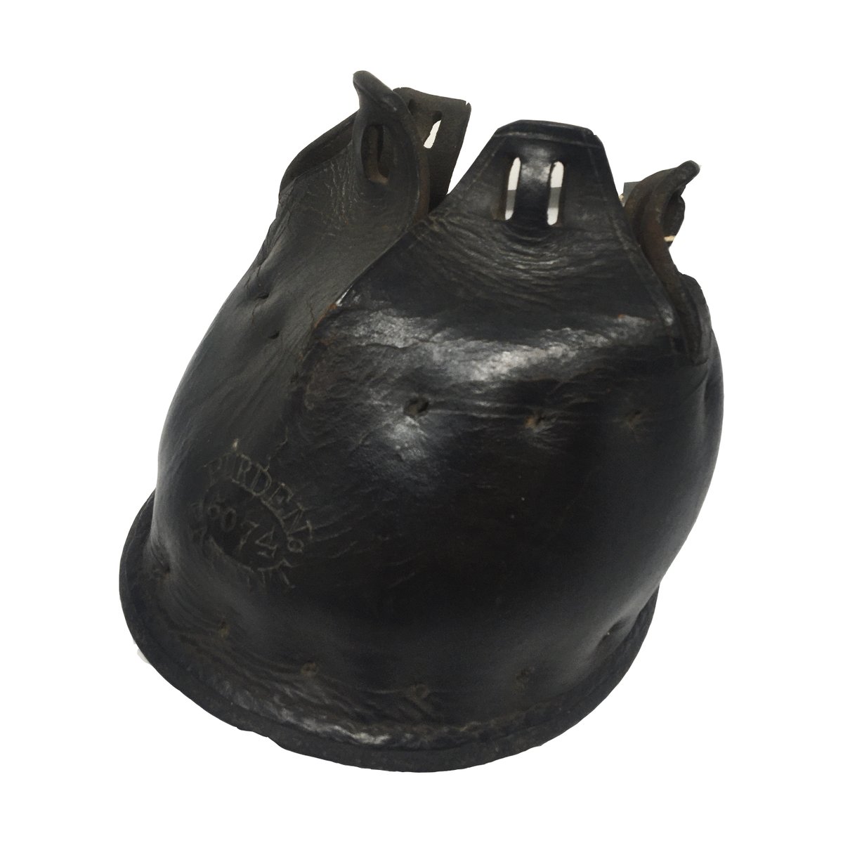 museumofleather's tweet photo. Time for another round of #WhatsThisWednesday!

Reckon you know what this mystery object could be?

Drop your answers below🔎and remember - silly or smart, every answer is welcome✅

So..what's this?👇Answers at 4pm https://t.co/HNBSYkhlkd