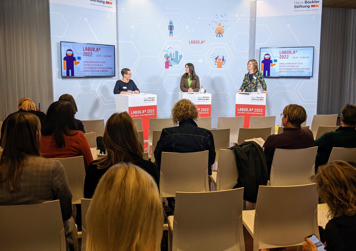 ricarda_scholz's tweet photo. Tolles Session auf der #labora22 zur Entgeltgleichheit. Digitalisierung bietet die Möglichkeit den #GenderPayGap zu reduzieren. @Alexscheele21 @elisarabe betonen, das ist kein Selbstläufer. Wir brauchen aktive Betriebsräte und eine Reform des EntgTranspG. https://t.co/nEKHzrGt3O