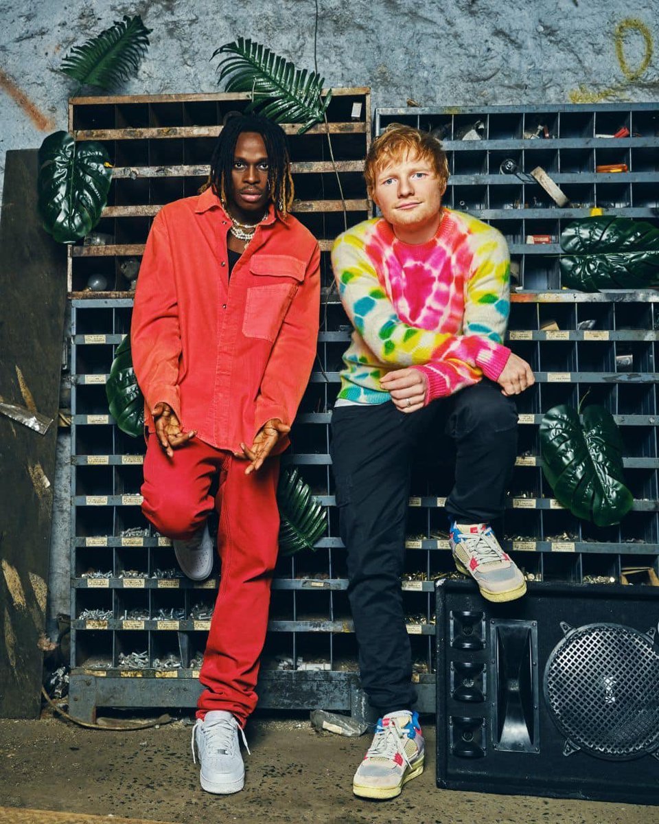 TurntableCharts's tweet photo. As we enter the first week of the final quarter of 2022, here is a recap of the biggest songs in Nigeria in the first three quarters of the year 

— Q1: @fireboydml &amp; @edsheeran “Peru”
— Q2: @kizzdaniel &amp; @alhajitekno “Buga”
— Q3: @fireboydml &amp; @asakemusik “Bandana” https://t.co/wX8WvUtUDR