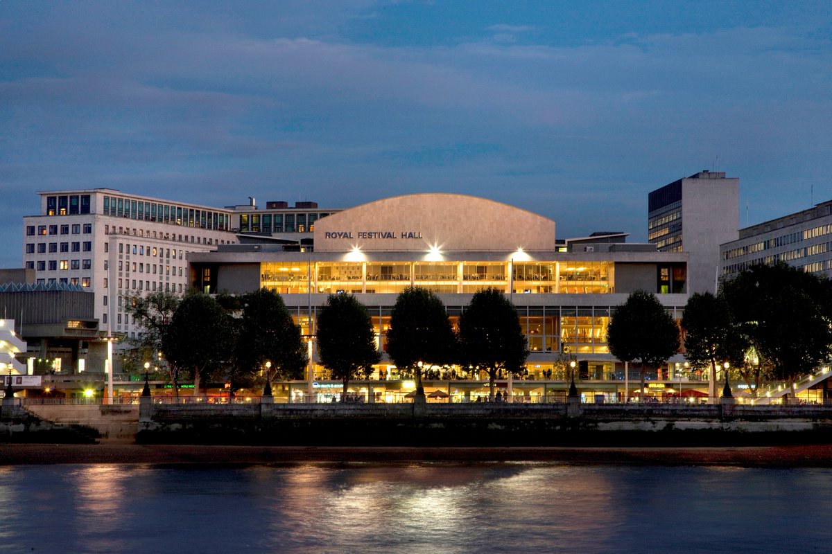 BAFTA's tweet image. We're thrilled to announce that the 2023 EE BAFTA Film Awards will be taking place in our new home, the iconic Royal Festival Hall. Entries open today - the countdown begins👉bit.ly/3BYgRwm ✨