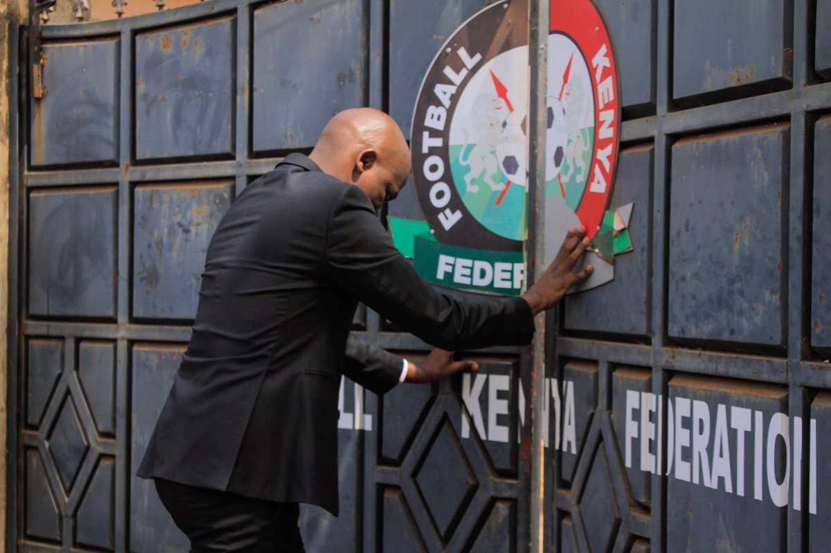 Misunderstoods0's tweet photo. Yesterday  Kandanda Offices at Kasarani were ReOpened By Nick Mwendwa as the FKF continues to edge their  way back to full control of the League . Kenyan football is on its way back to normalcy .

📸; @NgoriMedia https://t.co/RbsSlKKNeC
