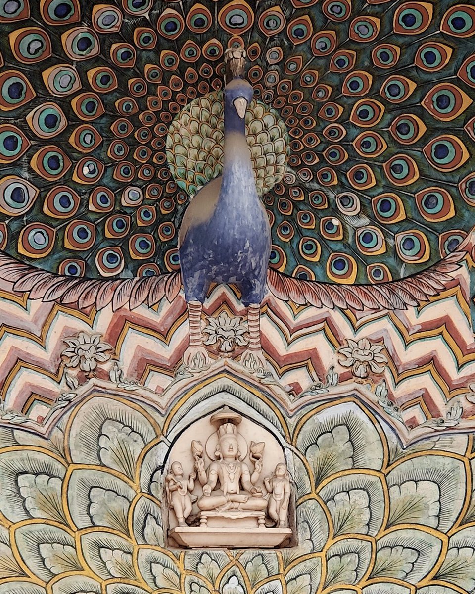 JprCityPalace's tweet photo. Home to countless marvels of Jaipur's glorious past, a visit to #TheCityPalaceJaipur should definitely be on your list of #ThingsToDoInJaipur
.
.
.
. https://t.co/gV6Imyd7zg