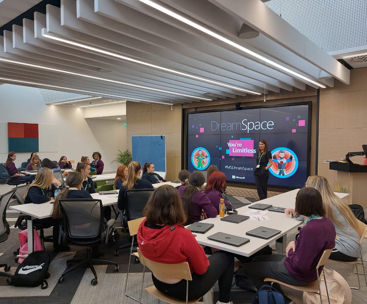 STEMPassport's tweet photo. Another amazing day of @STEMPInc for the girls of Tullamore and @mercyinchicore in @MS_eduIRL and students of @ThomondCommColl and Coláiste na Sceilge in the @RDIhubIreland 🎉Great day of STEM learning, opportunity and experience👩‍💻🧠 https://t.co/CHhSqDFcaf