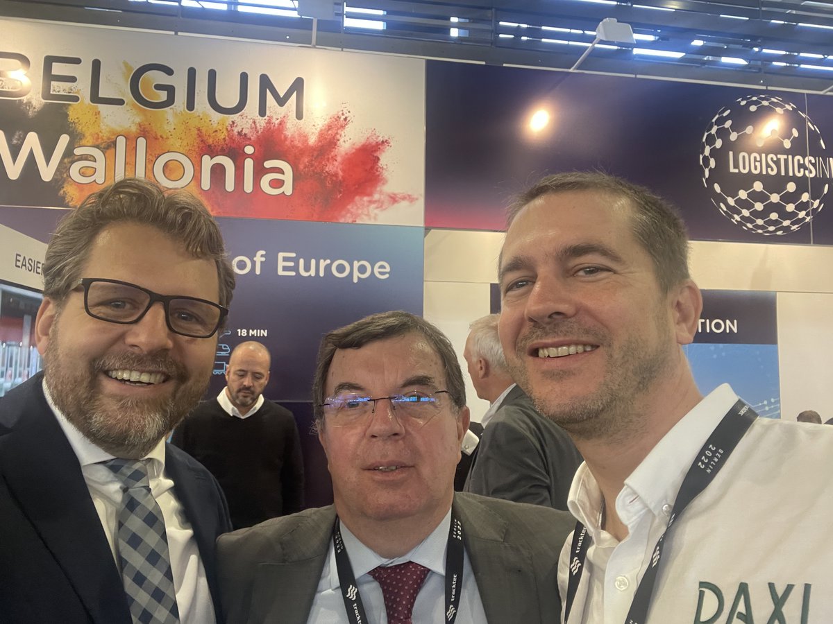 Benoit__Gilson's tweet photo. Going to @Innotrans without passing by the @AWEX_Belgium stand was unthinkable 😉As I saw again today, Walloon companies have so much to contribute to the 🚉 sector. They offer innovative and high performance solutions, some of which @Infrabel_FR is already using 👍 https://t.co/oNLHjHZOoa