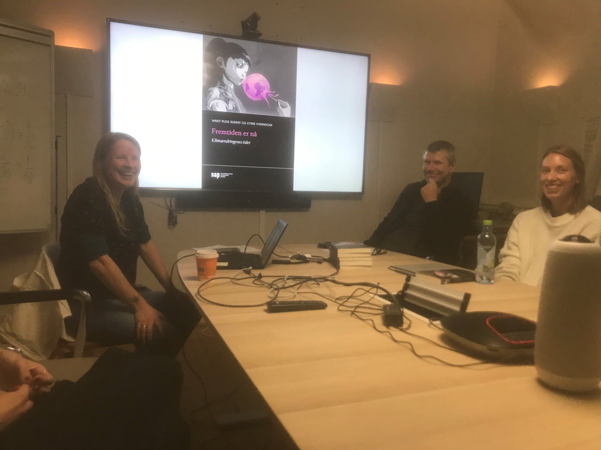 Fremtiden er nå - tittelen på Marit Ruge Bjærke og <a href="/KyrreKverndokk/">Kyrre Kverndokk</a> sin solide,betimelige og interessante bok om #KlimaendringenesTider <a href="/UiB_AHKR/">AHKR</a>. Spennende boklansering i dag med godt kvalifiserte kommentarer fra IdaVAndersen <a href="/UiB_IF/">Institutt for fremmedspråk, UiB</a> i #CLIMLIFE prosjektet/#LINGCLIM <a href="/UiB_HF/">Det humanistiske fakultet</a> <a href="/UiB/">Universitetet i Bergen</a>