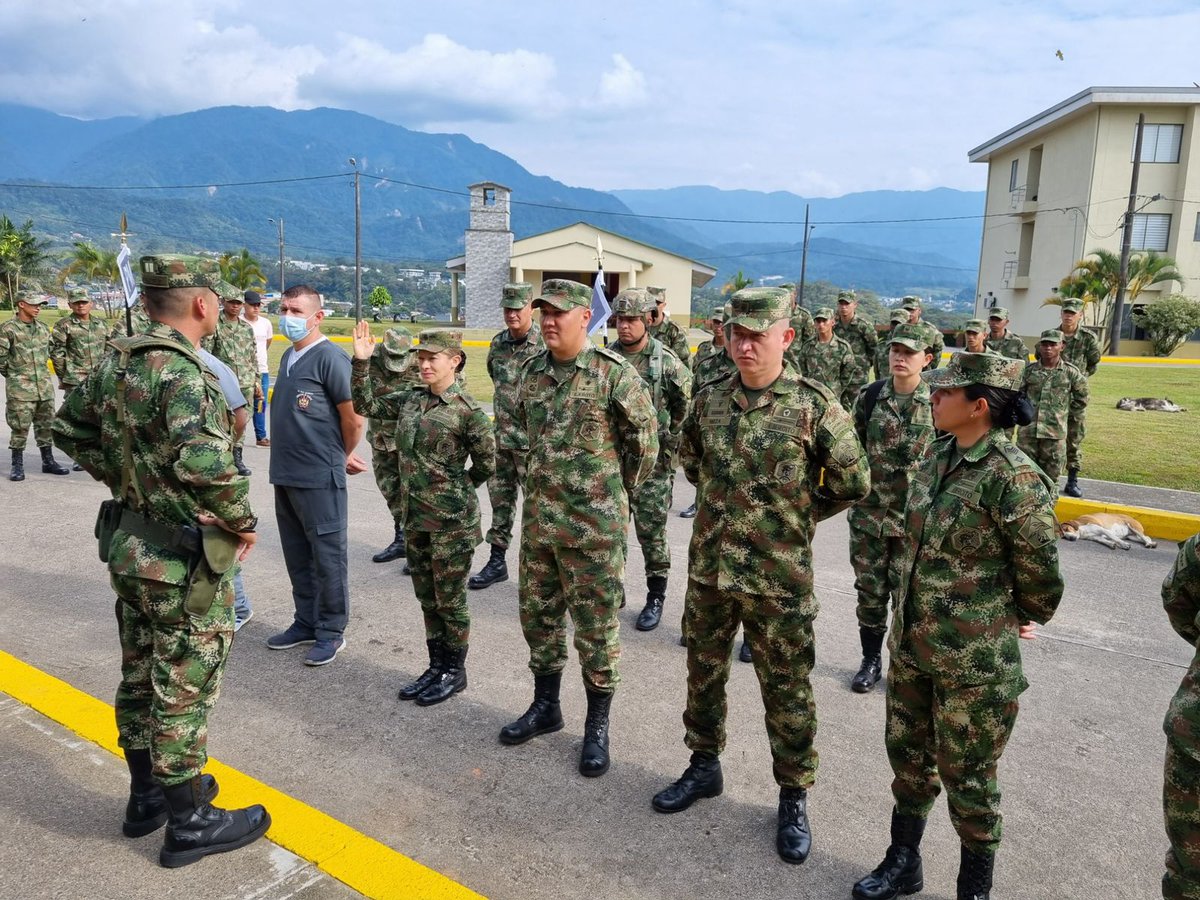 Ejercito_Div6's tweet photo. El Batallón de Apoyo y Servicios para el Combate N.°27 realizó una formación con el personal de su plana mayor, con el fin de recordar la importancia de mantener la moral combativa, fomentar la ética, la transparencia, así como los principios y valores del @COL_EJERCITO. https://t.co/7oAk1hJXmL