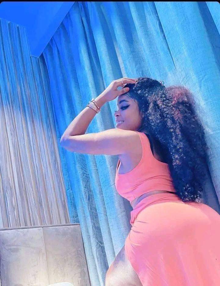 JamilaTwalib2's tweet photo. @937RhythmFm @Fati66377188 @chichiofficiall The queen #Trophygirl #chefchi #Queenchi #BBNaija ππππ https://t.co/7ZiZ2qTV2O