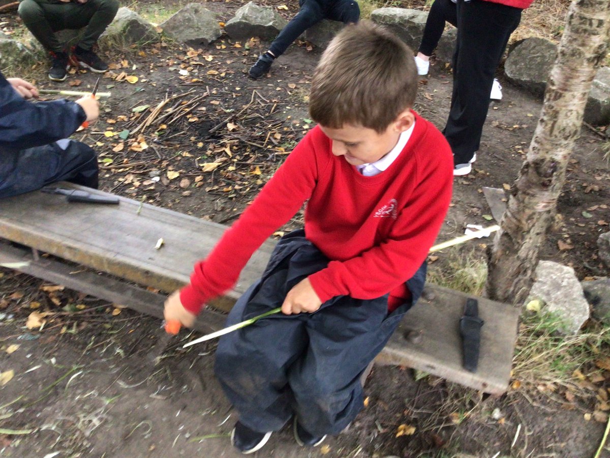 Ms_Middleman's tweet photo. Forest School fun with yr 5 @YsgolEmmanuel https://t.co/SyEzX6R5EM