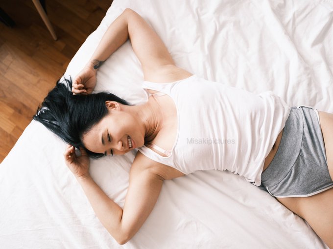 Waiting for you ♡ https://t.co/Oy7CUgVlXl