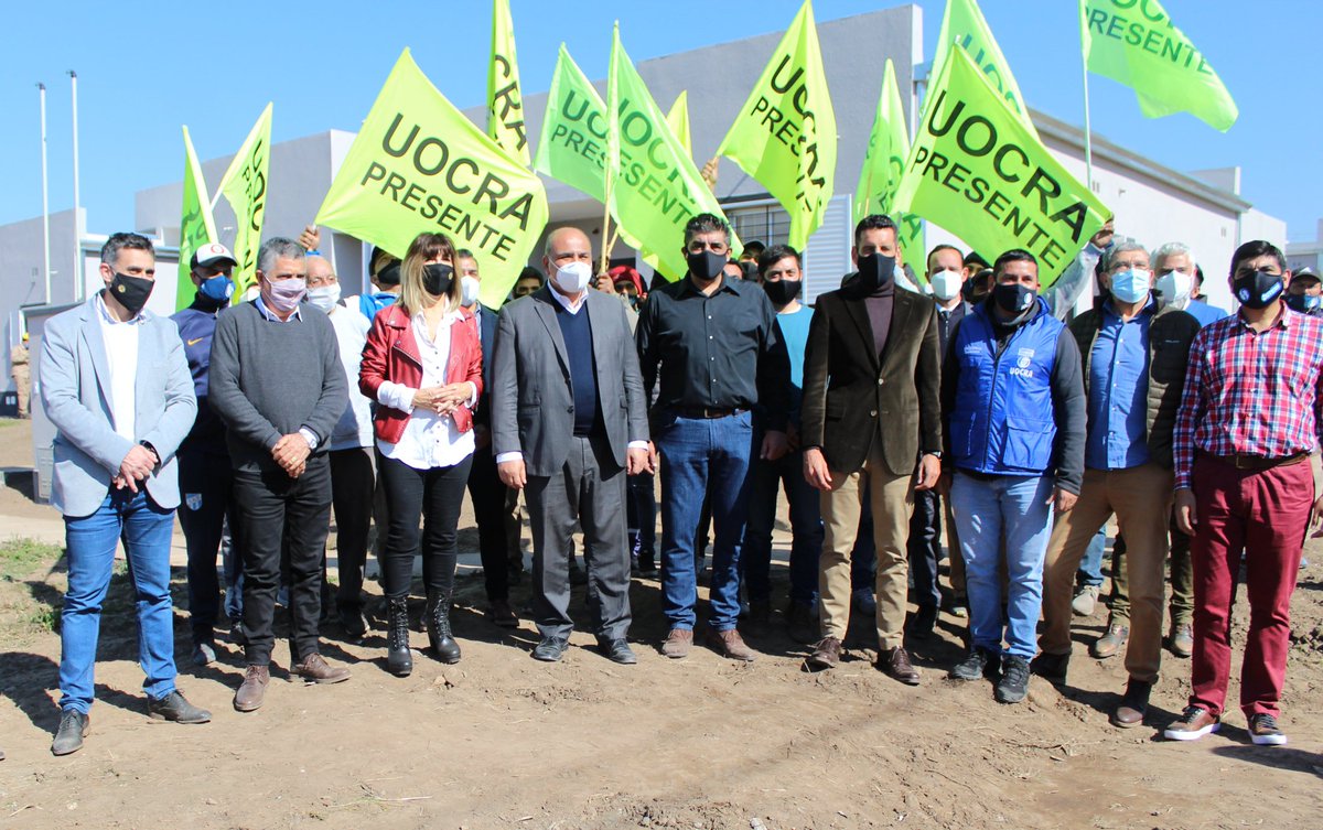 stellamcordoba1's tweet photo. Saludamos al @IPVDUTUC1 en su nuevo aniversario y celebro haber sido parte de su gestión. Siento que aportamos nuestro granito de arena para seguir cumpliendo el sueño de la casa propia.
Las dificultades fueron muchas, pero los logros también. https://t.co/paQQ5qC0BC