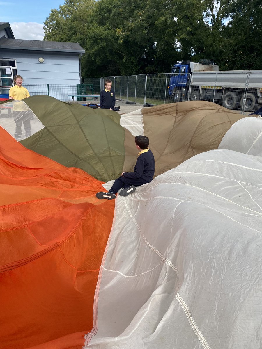 siologaStCon's tweet photo. And we have lift off #parachutefun #makingwaves #playgroundgames #takingturns #howhighcanitgo? https://t.co/MSLZdelVuH