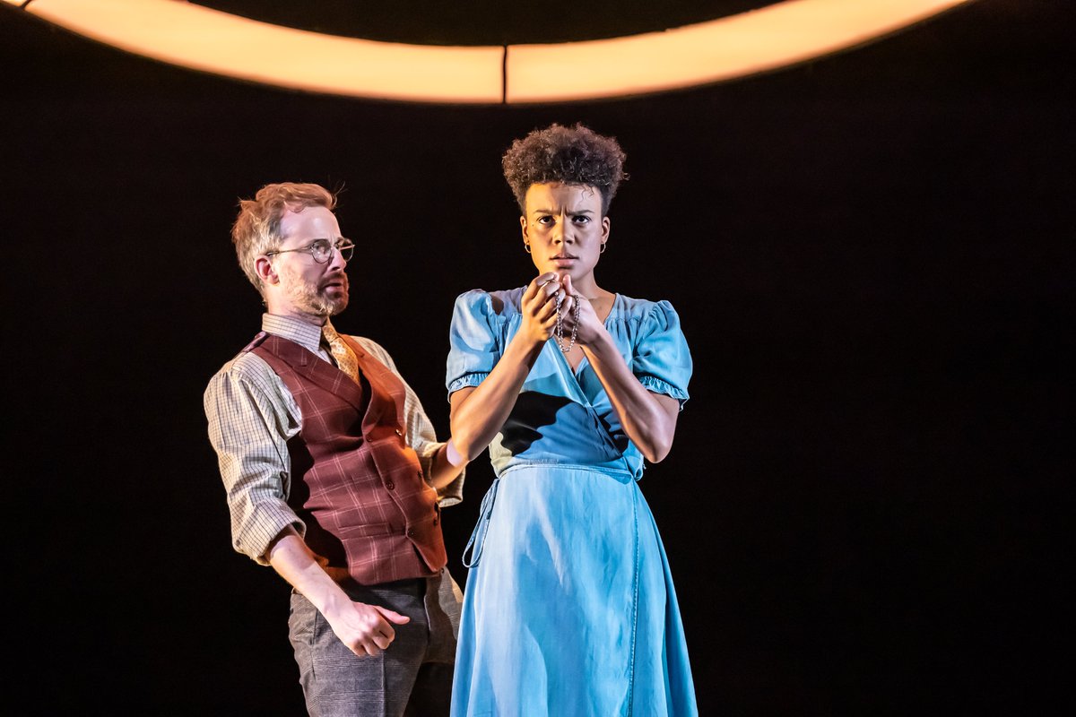 stratfordeast's tweet photo. Buckle up, we're headed to THE WONDERFUL WORLD OF DISSOCIA (you can leave your passport at home)

Take a first look at this brand new production of Anthony Neilson's cult classic, directed by Emma Baggott

📸 @brennerphotos 

Until Sat 15 Oct
🔗 https://t.co/XQ41VcumD2 https://t.co/WnC1G9FLoc