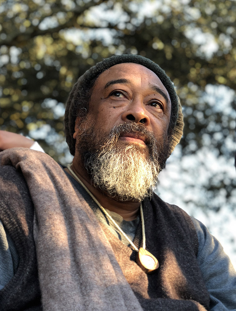 moojiji's tweet photo. How is it possible
to keep growing 
from strength to strength,
while all along knowing
I am the timelessly 
unchanging One.

~ Mooji
From White Fire ~ Second Edition https://t.co/HE8Mk3CMaZ