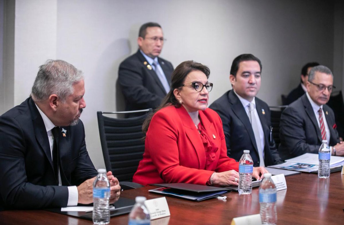 Un discurso de dignidad  ,,, no de mendicidad pronunciado por nuestra presidenta Xiomara Castro...orgullo nacional.