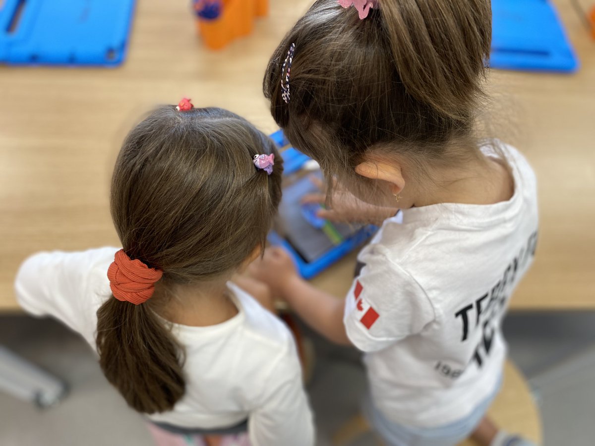 SarahHROM's tweet photo. So. Much. FUN!! @AISBucharest Grade 1 students smashed it with @PuppetPals today! They created movies that showed ‘cooperation’ between puppets they made. AND they had to ‘cooperate’ when directing! #contentcreators #inventtolearn @Sarah_Metz1 @ErinFazekas https://t.co/8wXX4xdM6q