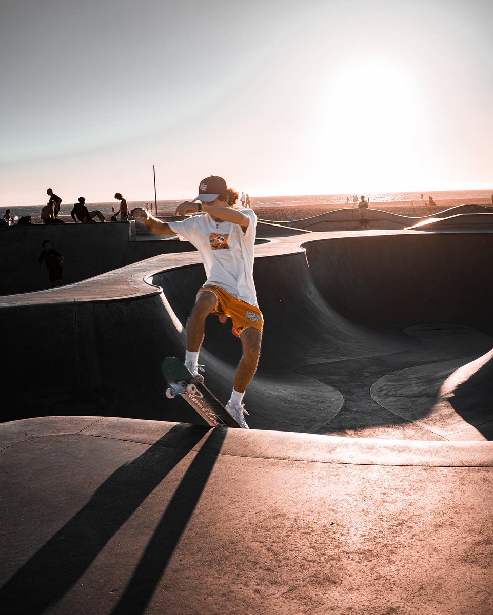 ccphotography25's tweet photo. #veniceskatepark #veniceskateparkphotography #venicebeach #venicebeachcalifornia #venicebeachphotography #venicebeachphotographer https://t.co/FvX0QCMOxK