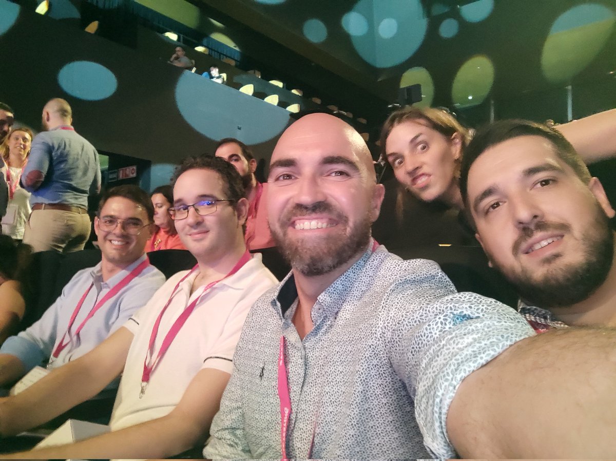 JesusO83's tweet photo. @ITI_TIC #VLCTESTING
El mayor festival de teatro de software de España. #vlctesting2022 https://t.co/DnWHi0Y4K2