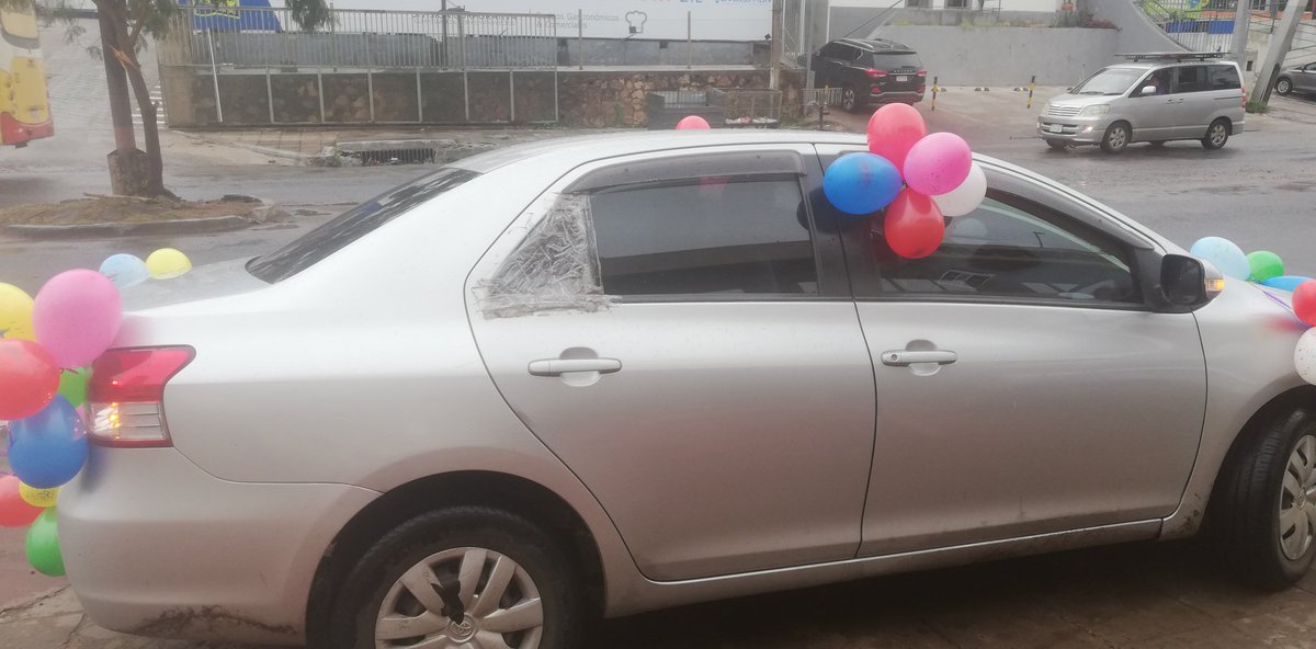 No es mi baby shower, es el MUV que vino a buscarme para ir a la oficina 😂😂 hablame de tener onda🌻🌻 💯  <a href="/app_muv/">muv</a> excelente servicio!!