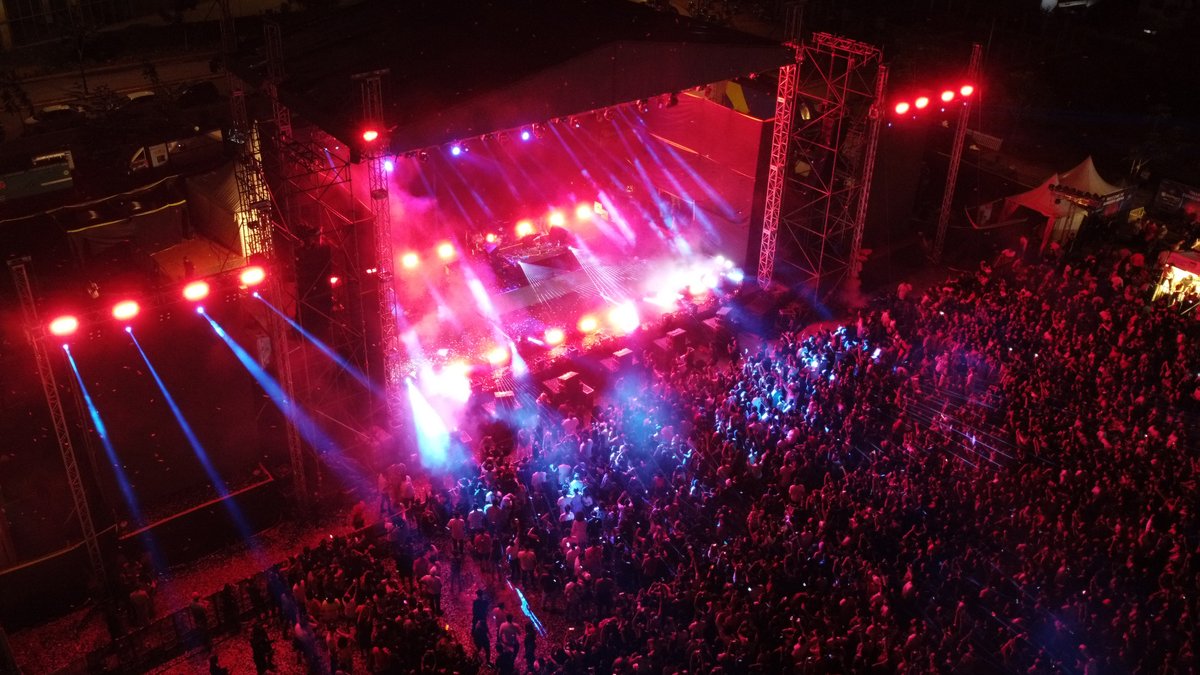 ClayPakyNews's tweet image. Claypaky #Mythos2 Fixtures Shine at High-Energy Alan Walker EDM Concert in Bengaluru, India 🇮🇳 claypaky.it/en/news/claypa…
#Claypaky #Mythos #IgniteYourShow @ReynoldsIndia