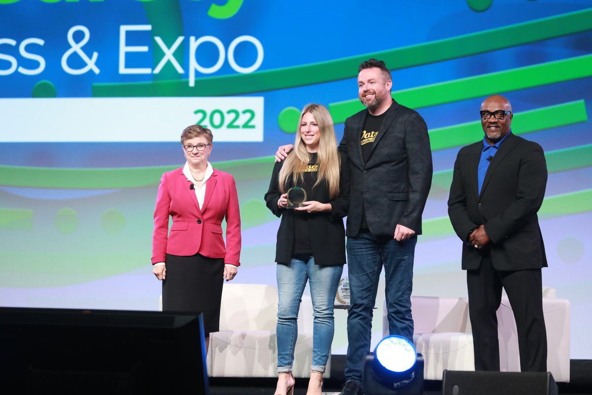 NSCsafety's tweet photo. 2022 NSC Safety Congress &amp; Expo – Best in Show – New Product Showcase 
And the winners are…

3rd Place
Product: #379 Stealth Phoenix
Company: @WatsonGloves
Booth #2117

#NSCExpo https://t.co/hMvI1bu1Jz