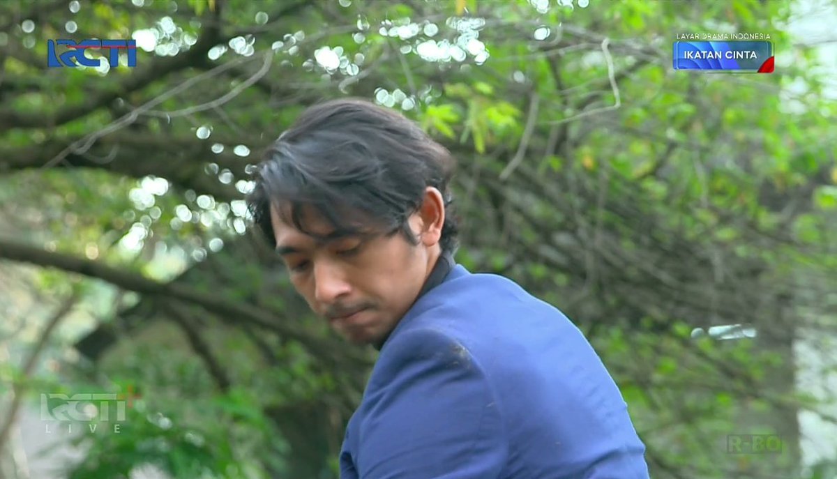 Berantem malah makin awur2an aura "laki"nya. Ganteng sih maaaas, tp lebih badas kamu fight dengan badan sedikit berisi kek dulu. #IkatanCintaEp883