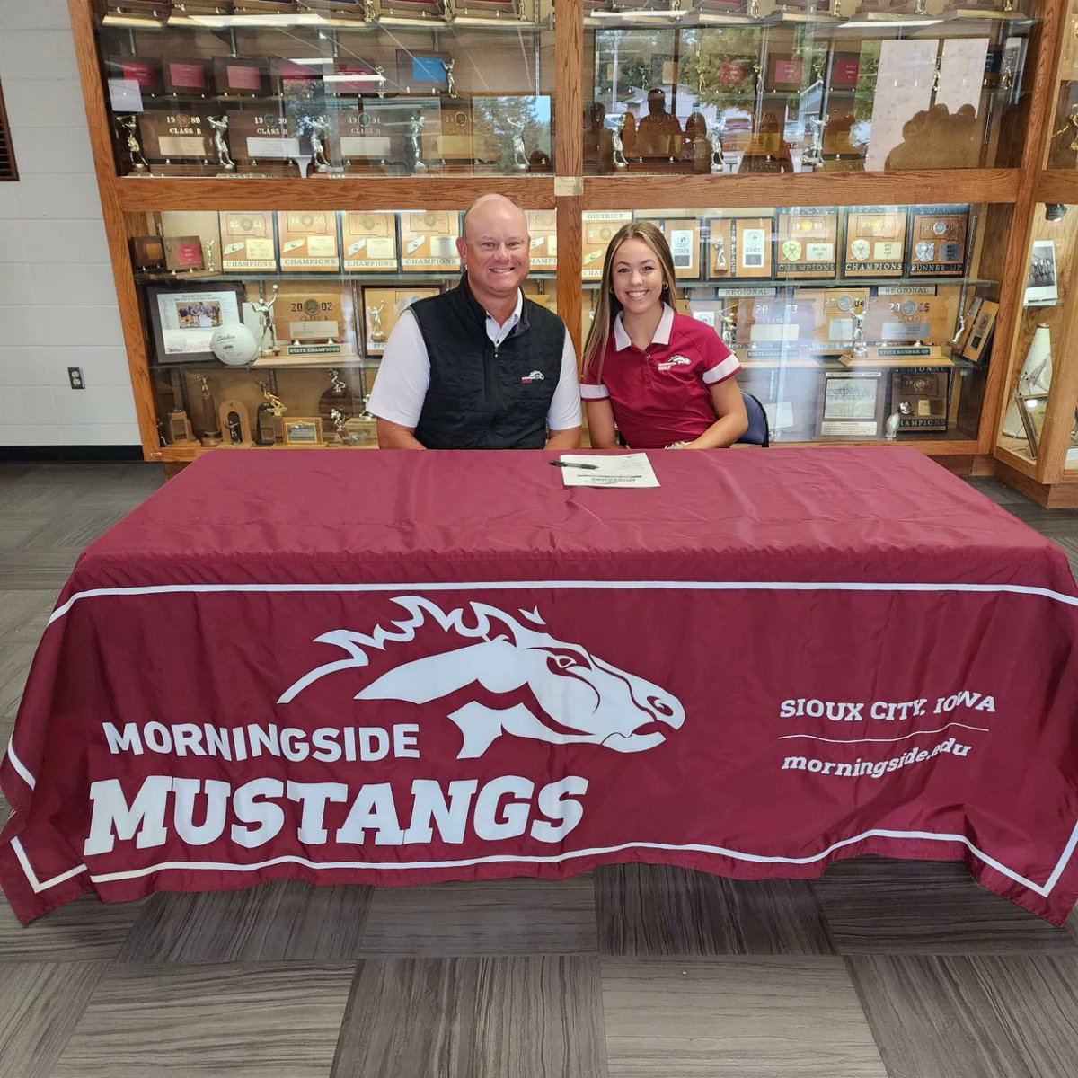 🚨🚨🚨NEW SIGNEE ALERT!!🚨🚨🚨
Please welcome Maiya Muller from Beresford, SD to The Mustang Family!
instagram.com/p/CixbIy9OqD5/…