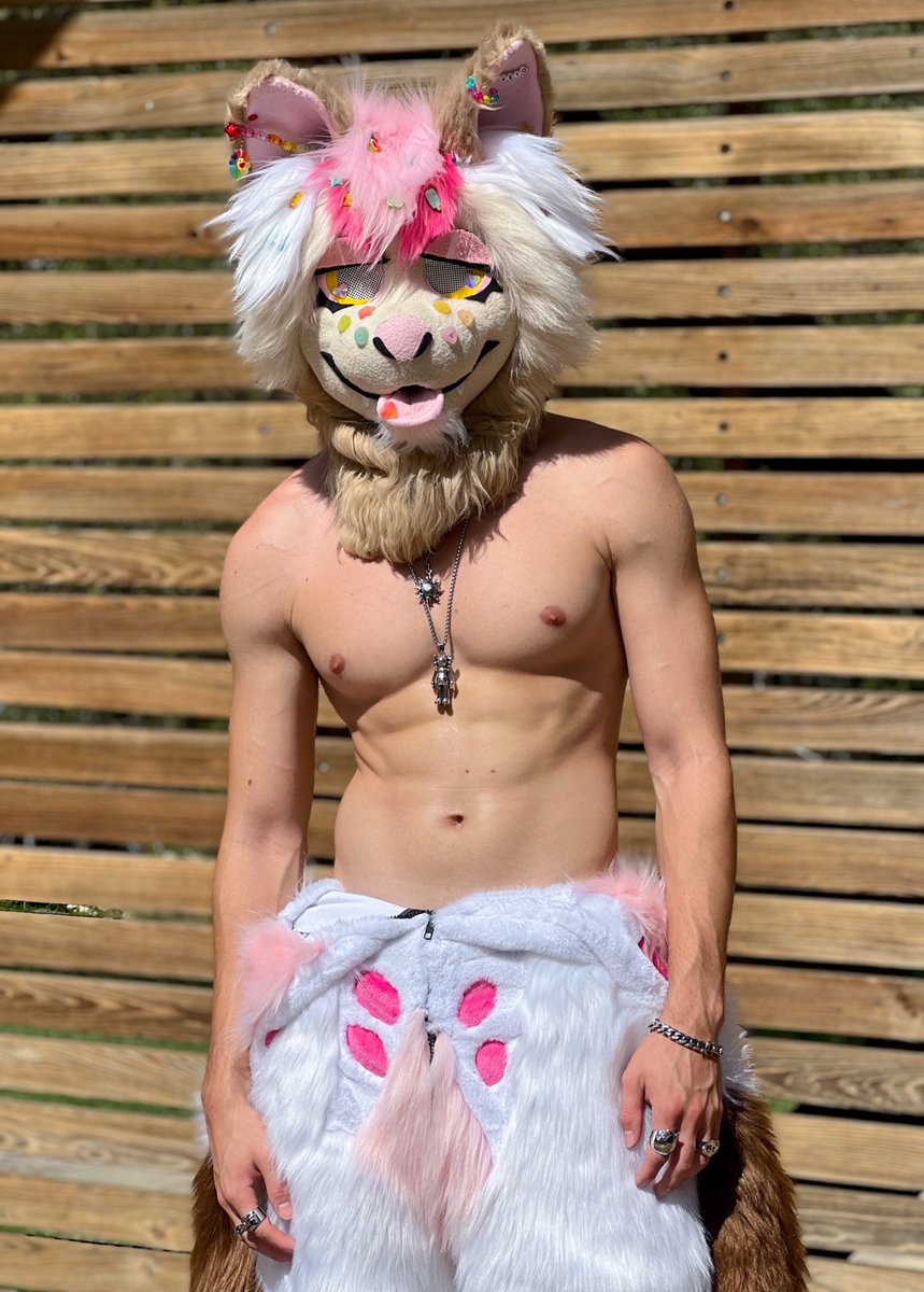 angel_pubby's tweet image. Hasn’t cooled down yet so you gotta do what you gotta do~ 💞

#furry #furryfandom #fursuit