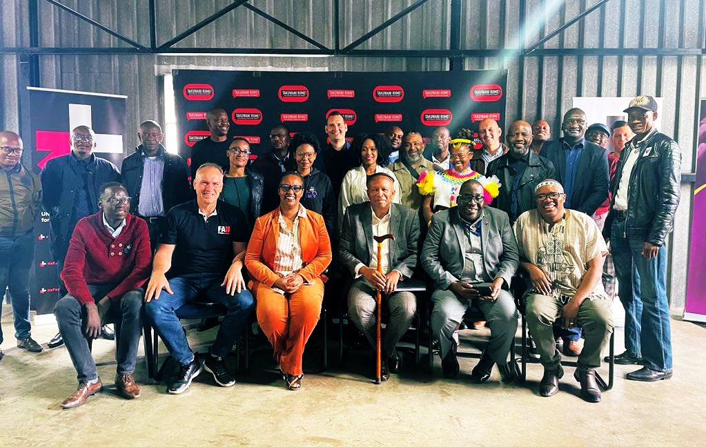 Great discussion with all the stakeholders in men’s work leading up to Men’s Parliament in November. @FatherANationSA @TakuwaniRiime @SA_AIDSCOUNCIL @unwomenSA @HeartlinesZA @The_DSD @HeForShe

#ChampionsTakeAction #NoExcuse #GenderBasedViolence #fatheranation #heforshe