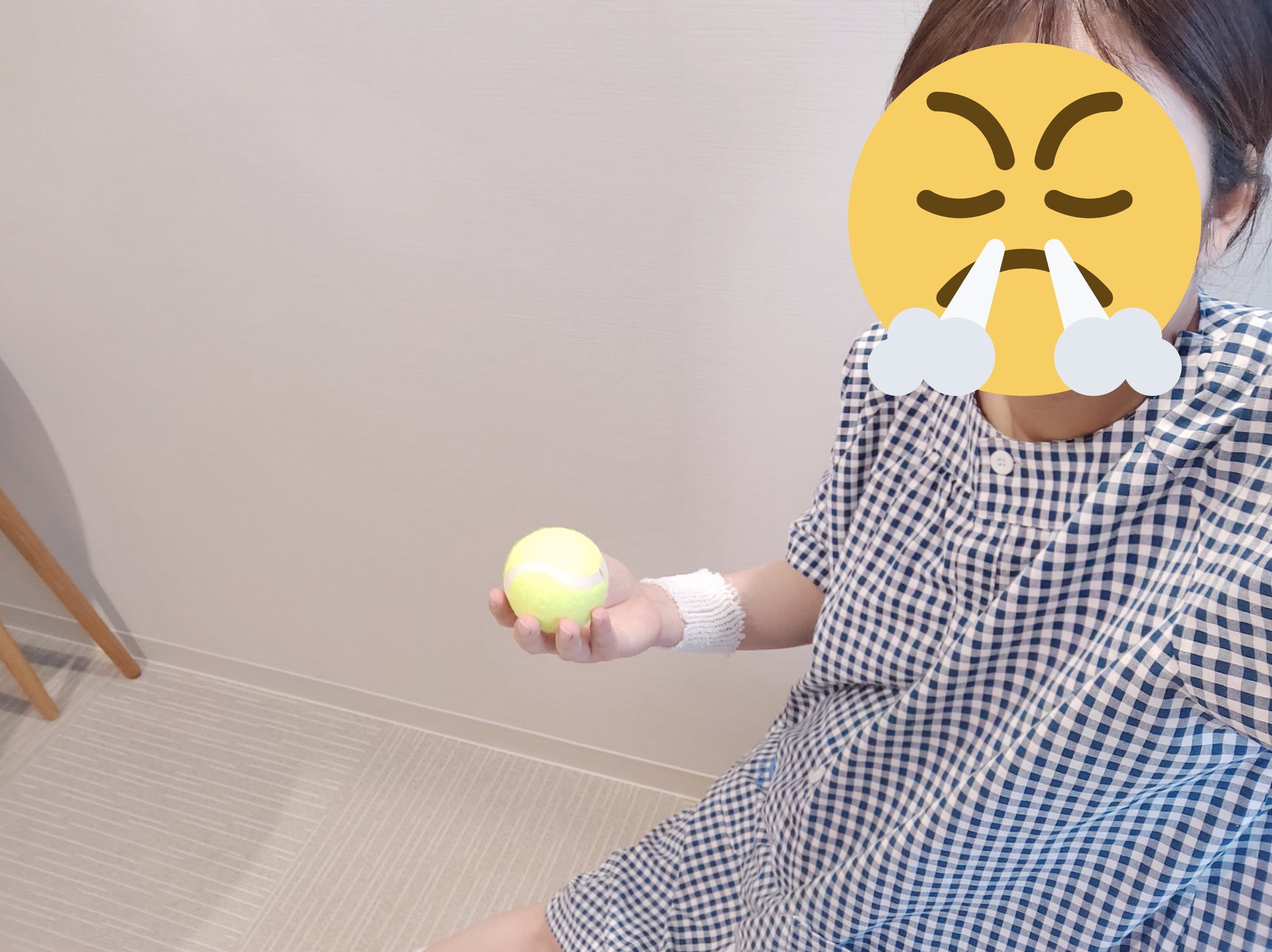 おやじじ 去年の写真でてきた 陣痛きて テニスボール持って かかってこいや て気持ちやったけどお産進まなすぎて一生妊婦かもしれん って思ってた今日 笑 T Co Off9sghznu Twitter