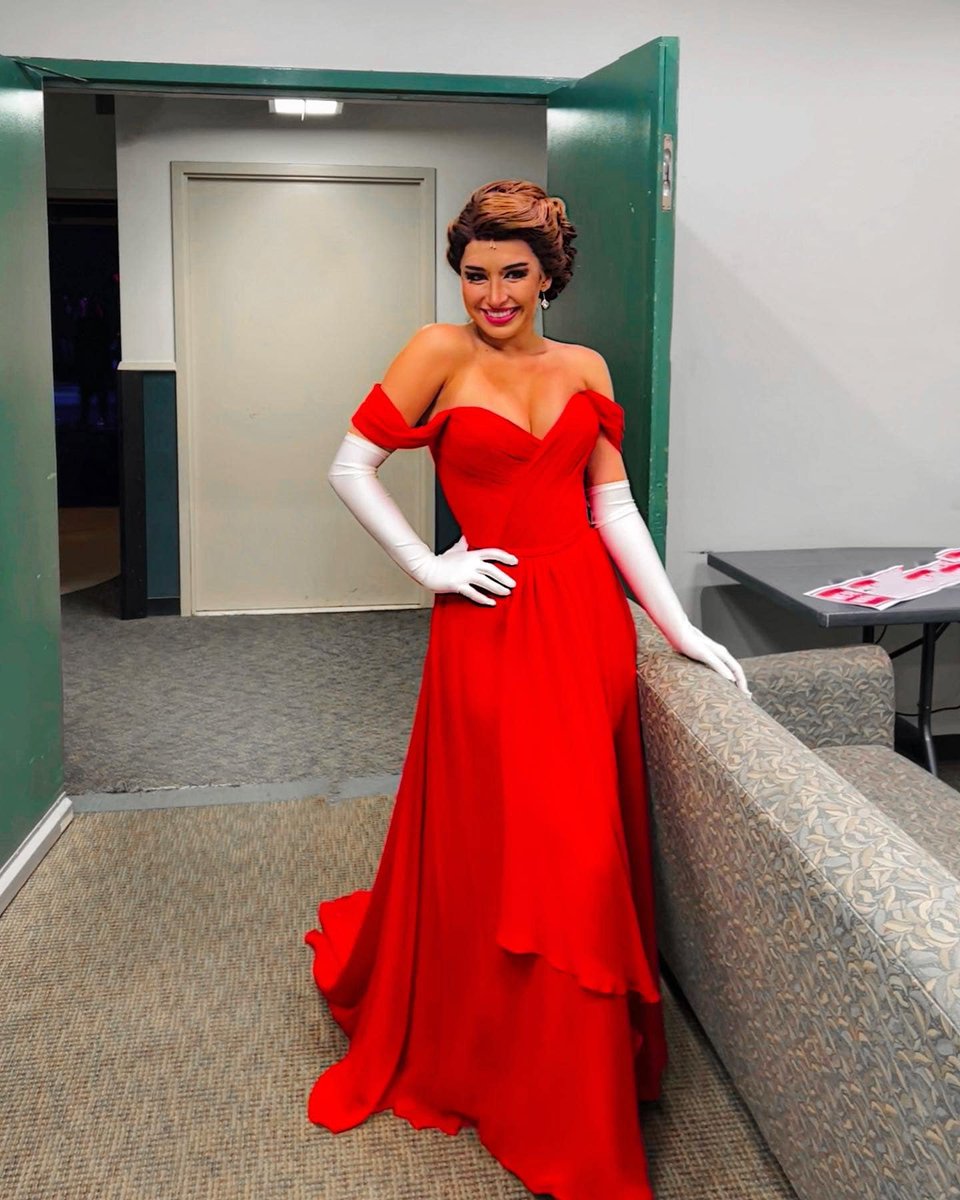 elefantemusic's tweet photo. EXCITING ELEFANTE ALUMNI NEWS!
Carissa Gaughran, (aformer voice student and a past MTC intern) is understudying the TITLE role in the National Tour of Pretty Woman and has gone many times!!!
Register for classes today! One day we may be celebrating YOU!
https://t.co/bnUJhjo0S3 https://t.co/vDwNPa2WfX