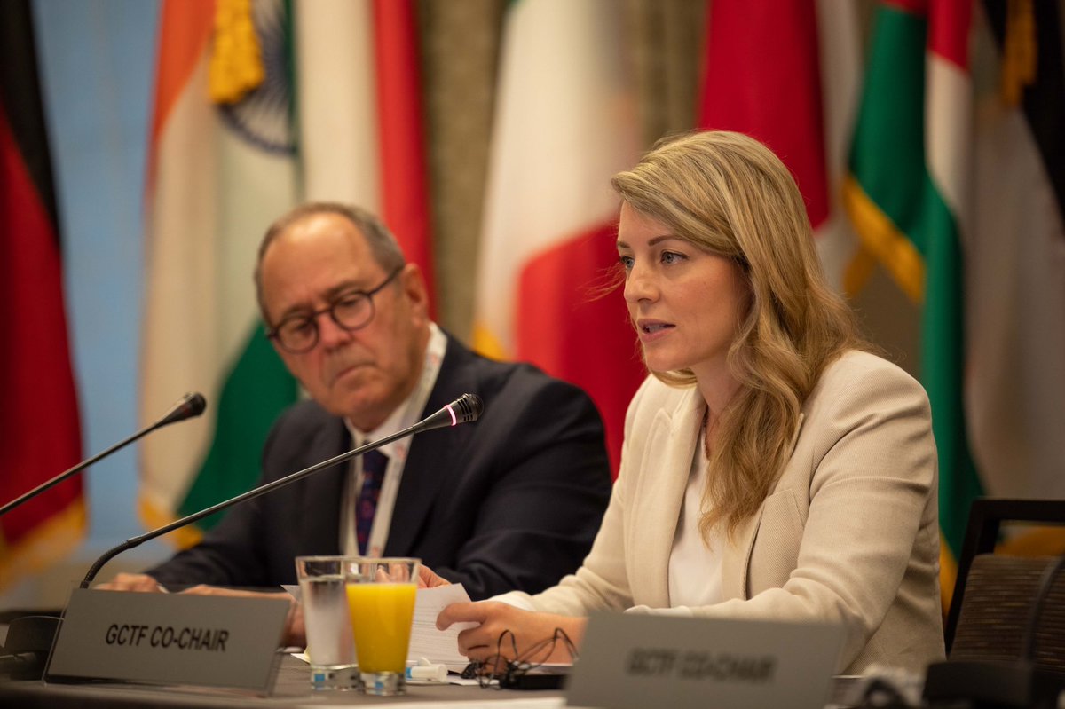 Mélanie Joly tweet media