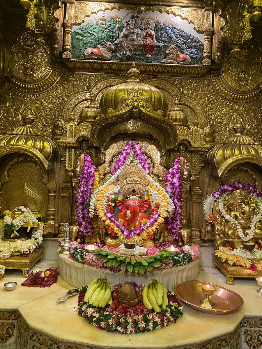 🙏 गणपती  बाप्पा मोरया 🌺मंगलमूर्ती मोरया 🙏२१/०९/२०२२
🙏Ganapati Bappa Moraya 🌺 Mangalmurti Moraya  🙏21/09/2022