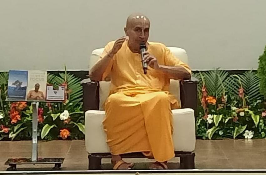 Whiteknight_IA's tweet photo. #HappyMindHealthyMind
#CAWSS

We express our sincere gratitude to Prabhu Gauranga Das for enlightening us with the simple mechanisms through which soldiers can always ensure his mental wellbeing at all times https://t.co/1JRqEo3iqi