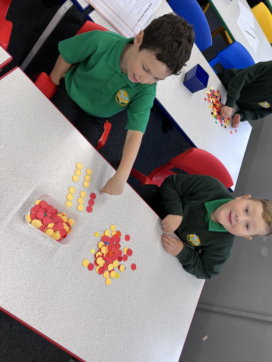 Wye_WPA's tweet image. Today we have been learning to count in 3’s! We used different resources to help us and worked really well together! #WatersideMaths