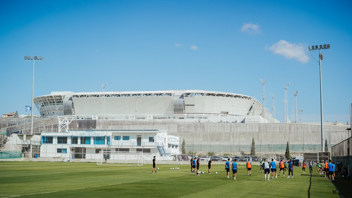 APOLLONOFFICIAL's tweet photo. 𝐓𝐫𝐚𝐢𝐧𝐢𝐧𝐠 𝐮𝐧𝐝𝐞𝐫 𝐭𝐡𝐢𝐬 𝐯𝐢𝐞𝐰 🏗🏟 https://t.co/ZqwsLeYr60