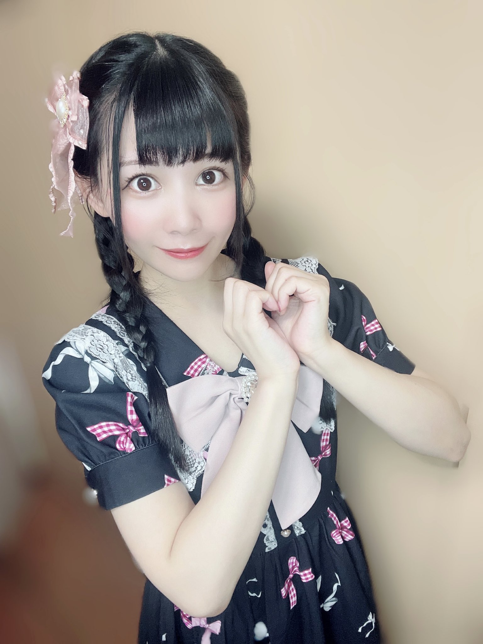 くぅさま確認ページ♡ 漆黒ヴァンパイアちゃん🦇🍷💋 地毛が茶色いのでこの漆黒感求め