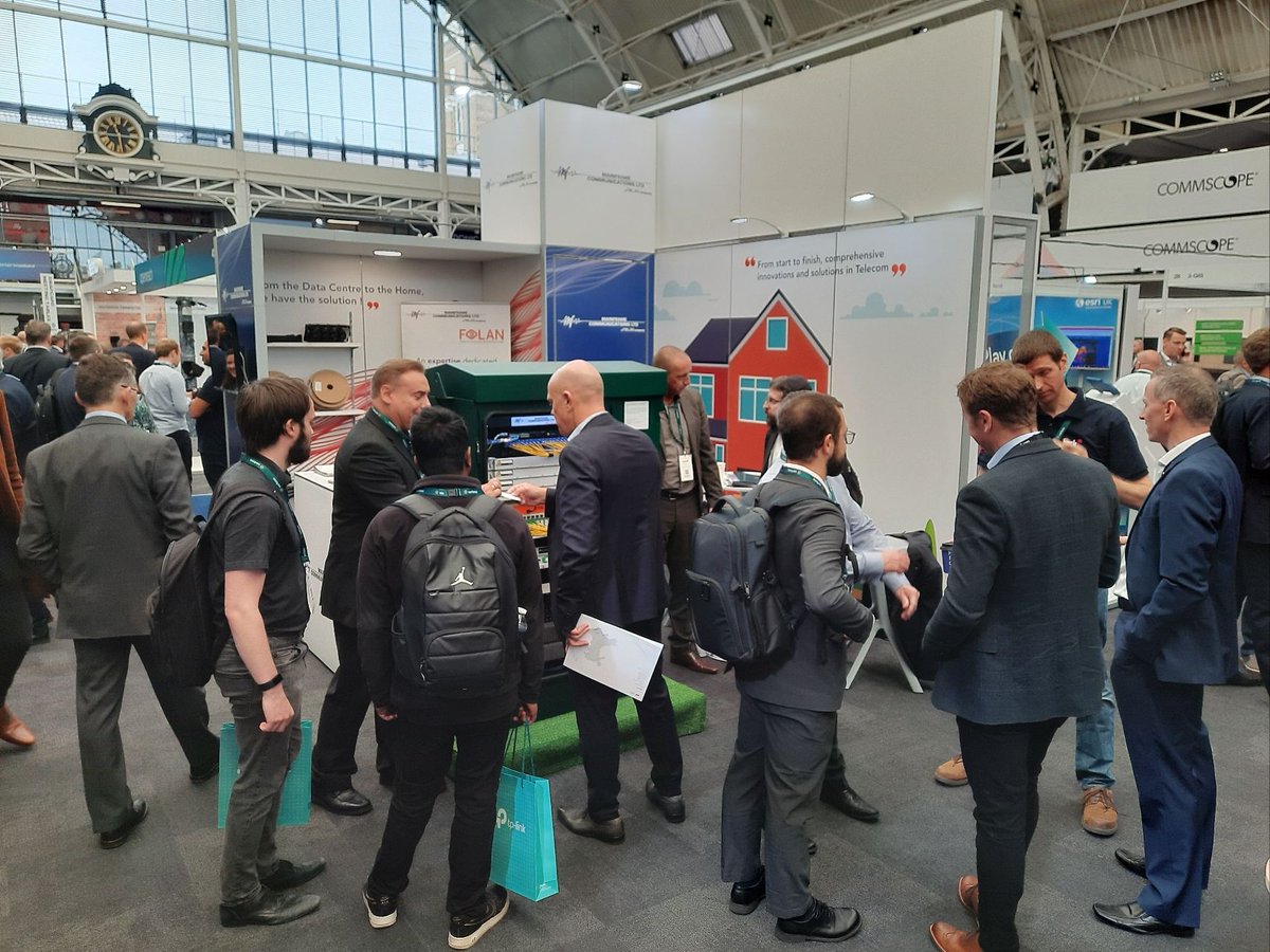 Connected Britain 🇬🇧 keep going!
Come and meet our team on booth 42! They'll be happy to advise you on your fiber optic projects.
#connectedbritain #FTTH #fiberoptic