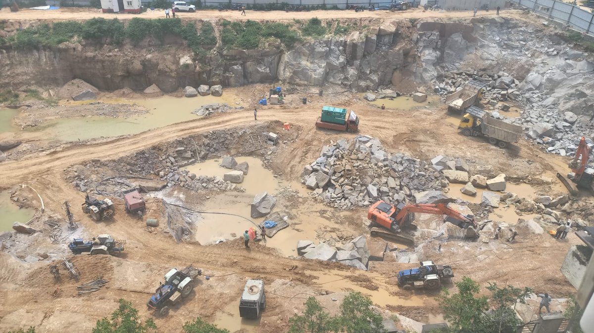 nilevalley37's tweet photo. This huge construction accompanied by daily blasting is going on right beside Janapriya Nile Valley.  The builder does not have any permission to carry on such huge blasts. https://t.co/YE1tKrC8wV