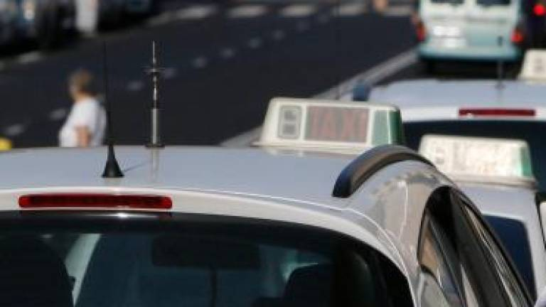 infotaxinet's tweet photo. Un taxista y su cliente, a juicio en Salamanca por llegar a las manos al confundir el primero el destino https://t.co/6DUtOErV5X https://t.co/kMTuTbSkDy